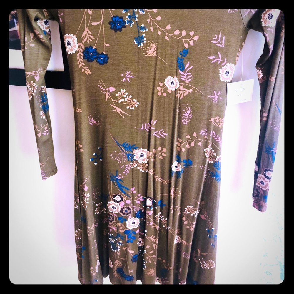 Mossy Green Flower Dresss🏵🌺💮